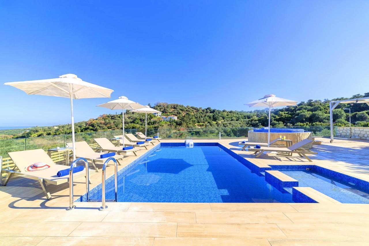 Willa Etesians Heated Pool & Jacuzzi *